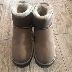 UGG classic ultra mini bootie